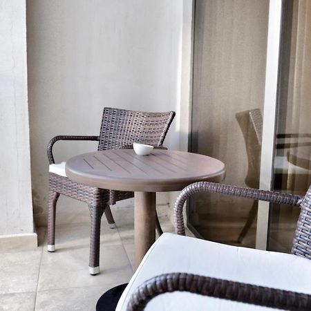 Colosseum Marina Hotel Batumi Exterior photo