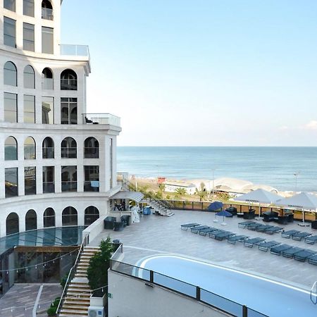 Colosseum Marina Hotel Batumi Exterior photo
