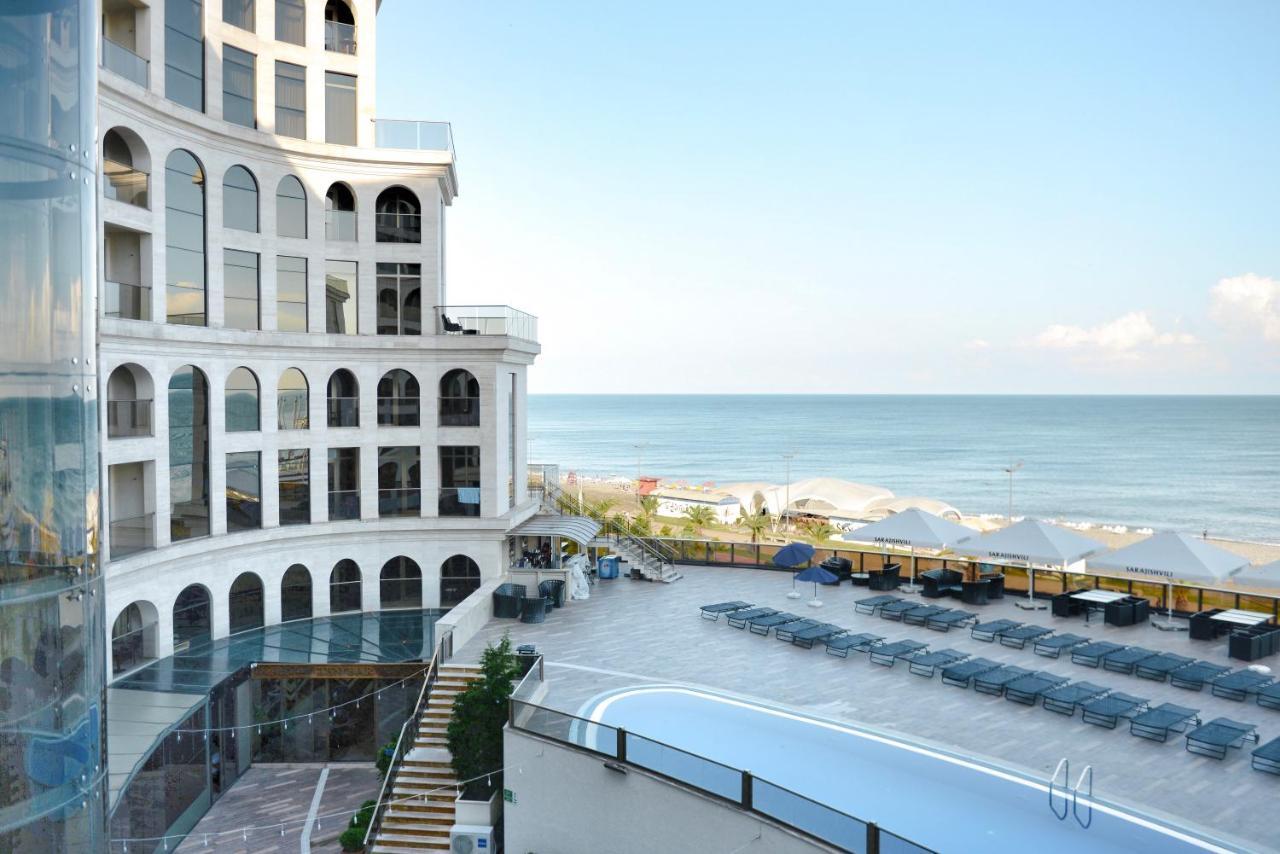 Colosseum Marina Hotel Batumi Exterior photo