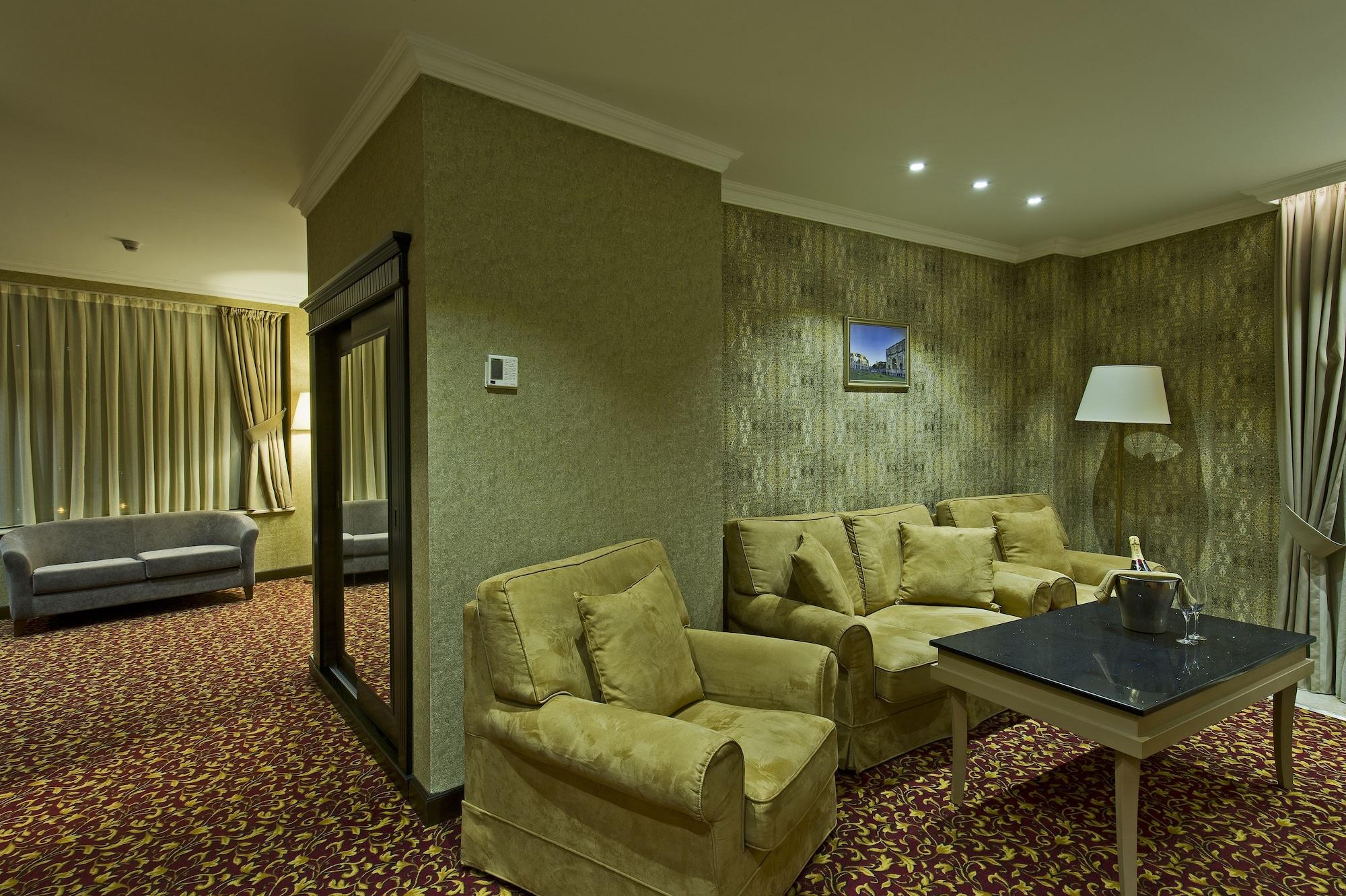 Colosseum Marina Hotel Batumi Exterior photo