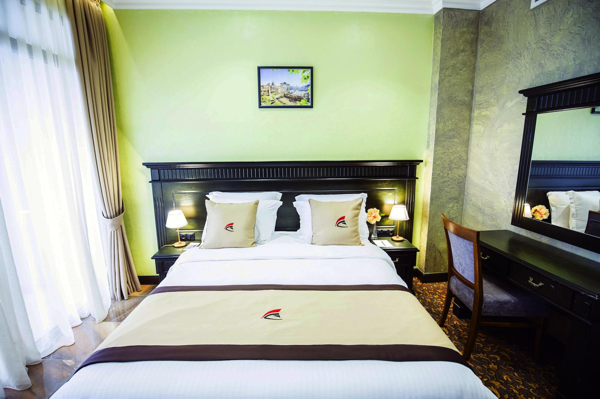 Colosseum Marina Hotel Batumi Exterior photo