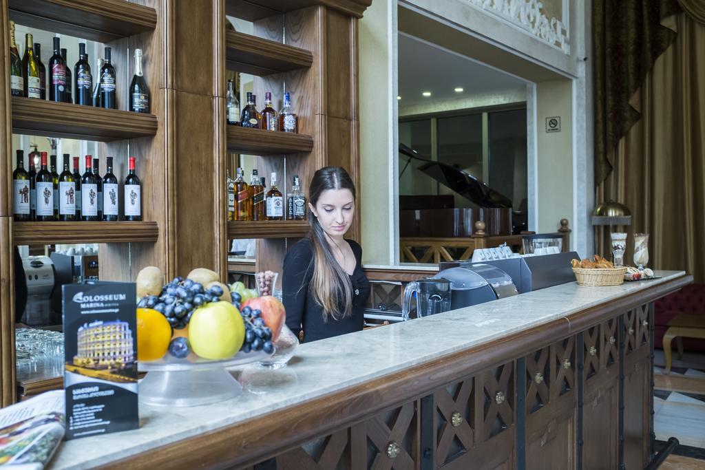 Colosseum Marina Hotel Batumi Exterior photo